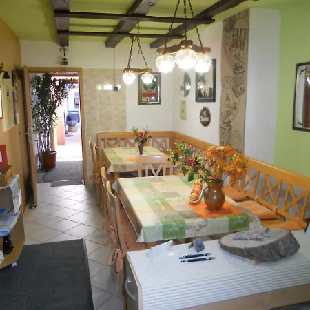 Familienpension Guest house *